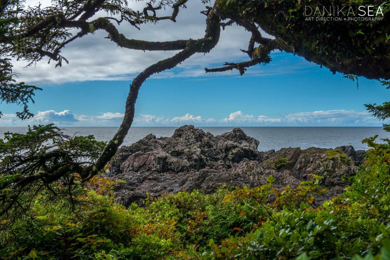 Hotel Sounds Of The Sea à Ucluelet Extérieur photo